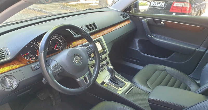 Volkswagen Passat cena 41900 przebieg: 220000, rok produkcji 2012 z Gubin małe 407